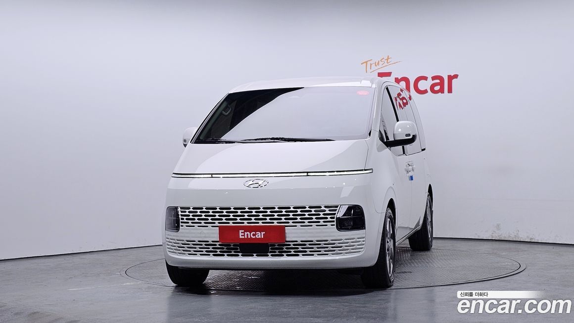 Hyundai Staria Tourer 9-Seater, 2024