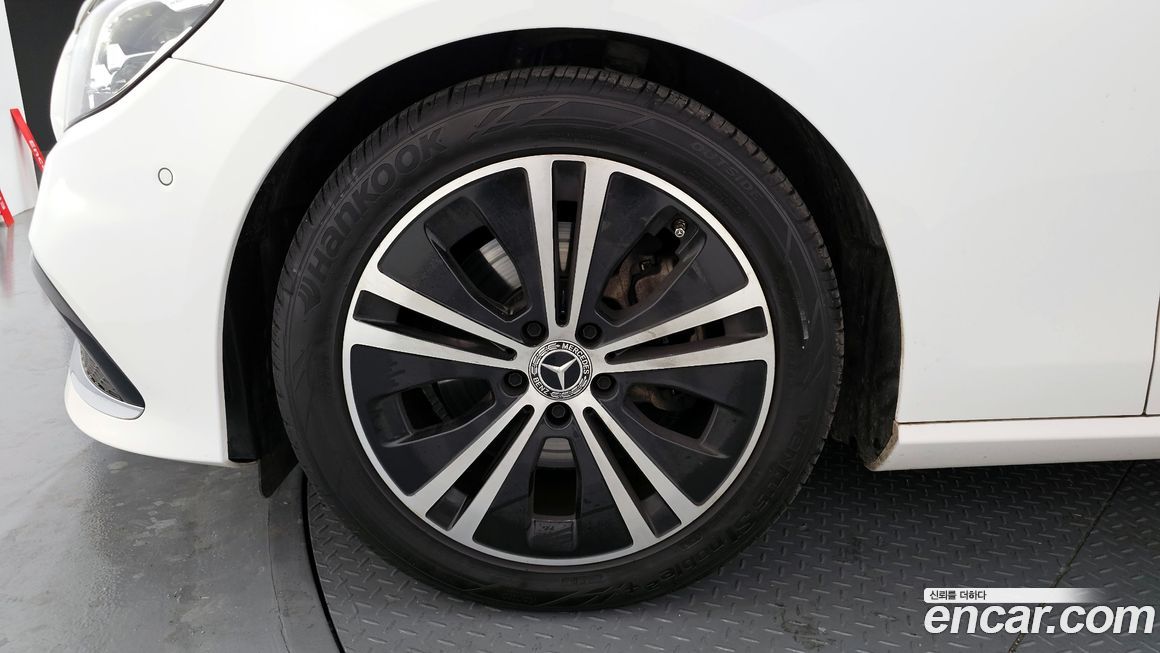 Mercedes-Benz E-Class E250 Avantgarde, 2022