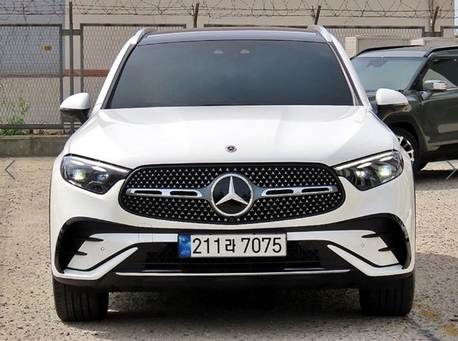 Mercedes-Benz GLC-Class GLC300 4MATIC AMG Line, 2024