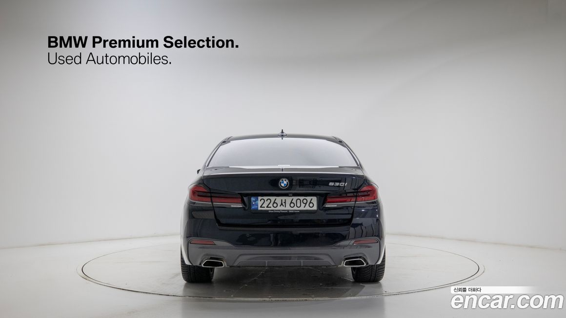BMW 5-Series 530i M Sport Package, 2023
