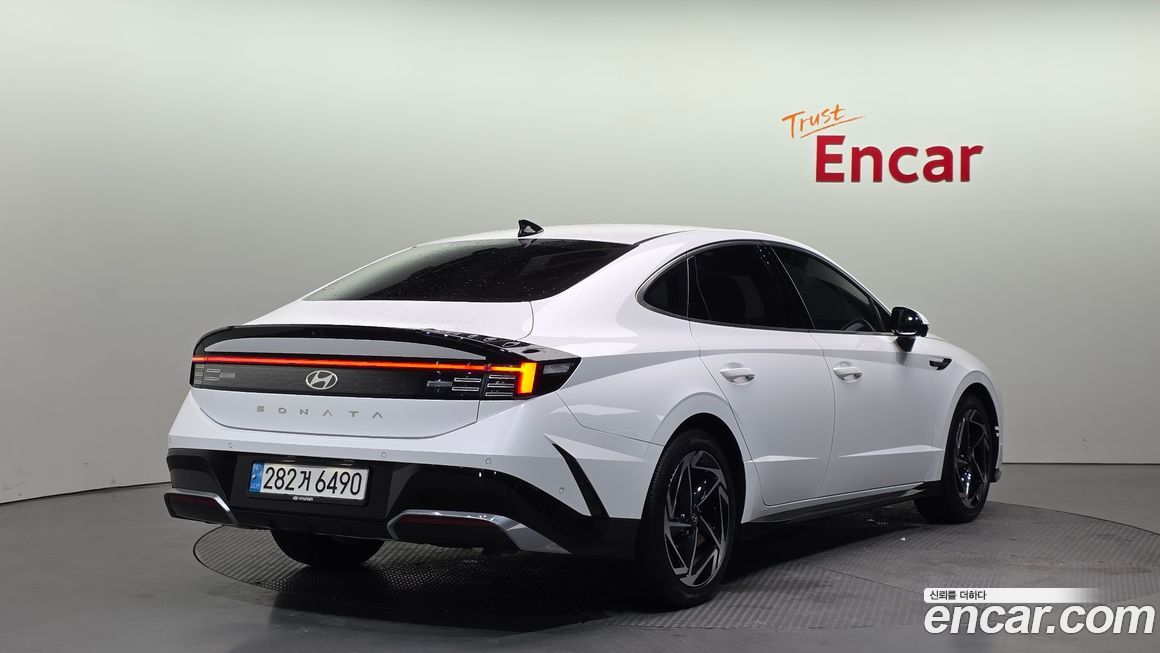 Hyundai Sonata 2.0, 2024