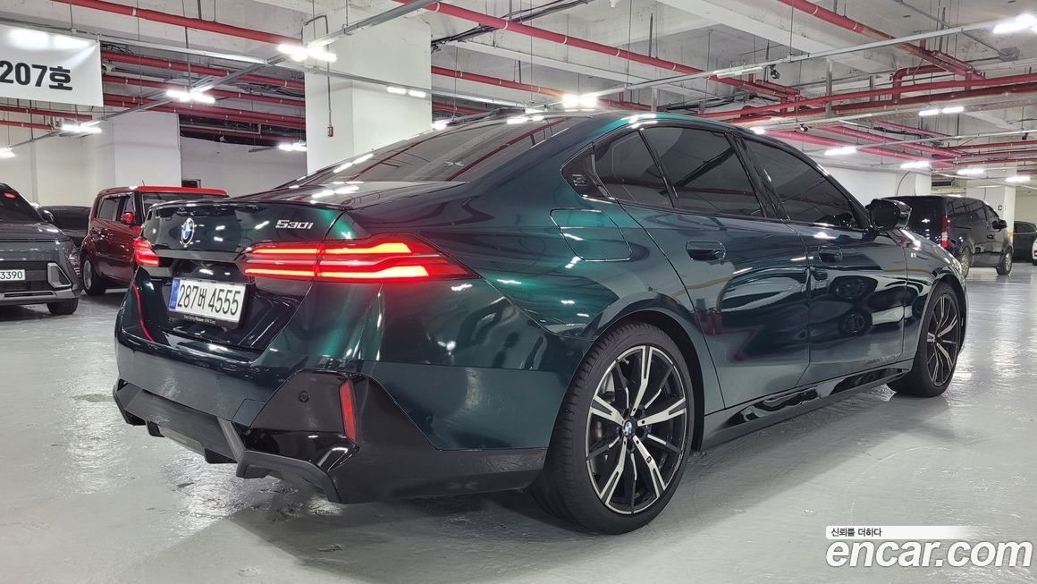 BMW 5-Series 530i xDrive M Sport, 2025