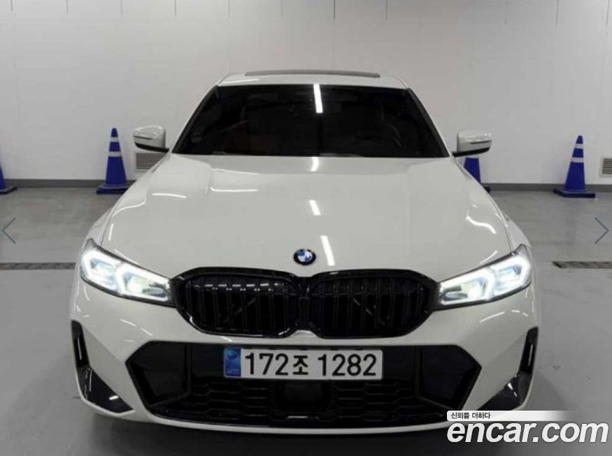 BMW 3-Series 320i M Sport, 2024