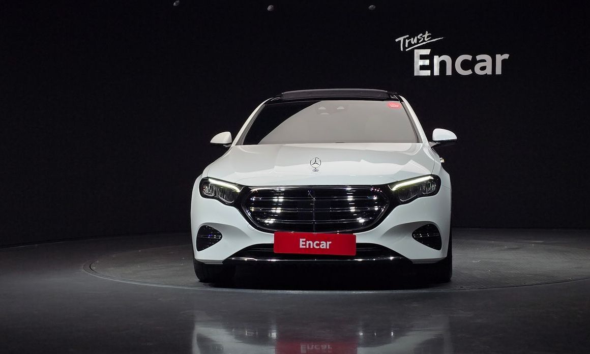 Mercedes-Benz E-Class E220d 4MATIC Exclusive, 2024