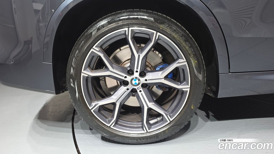 BMW X5 xDrive 40i M Sport, 2021