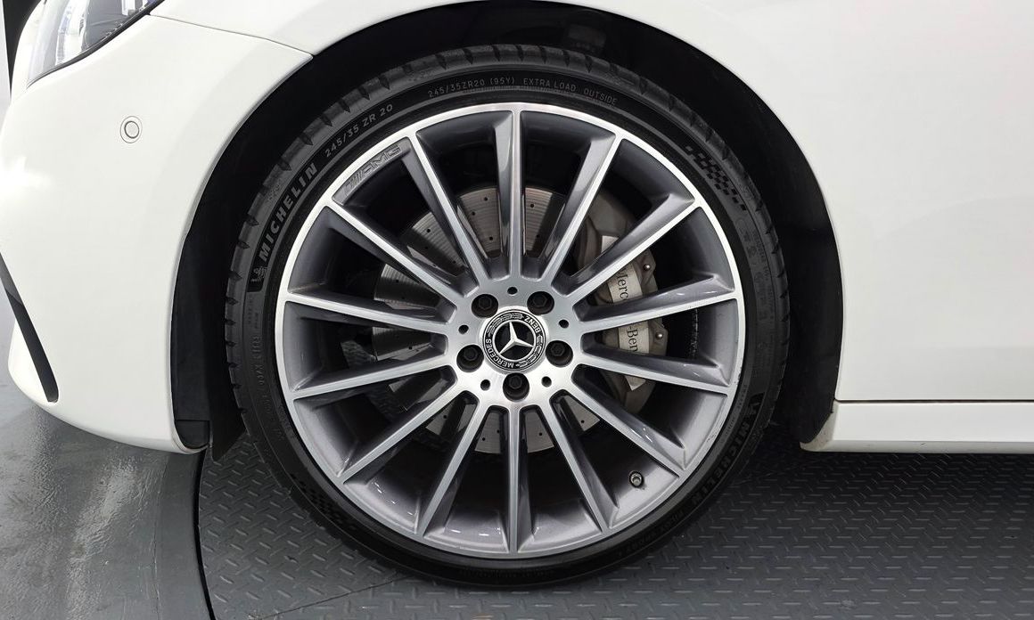 Mercedes-Benz E-Class E350 4MATIC AMG Line, 2022