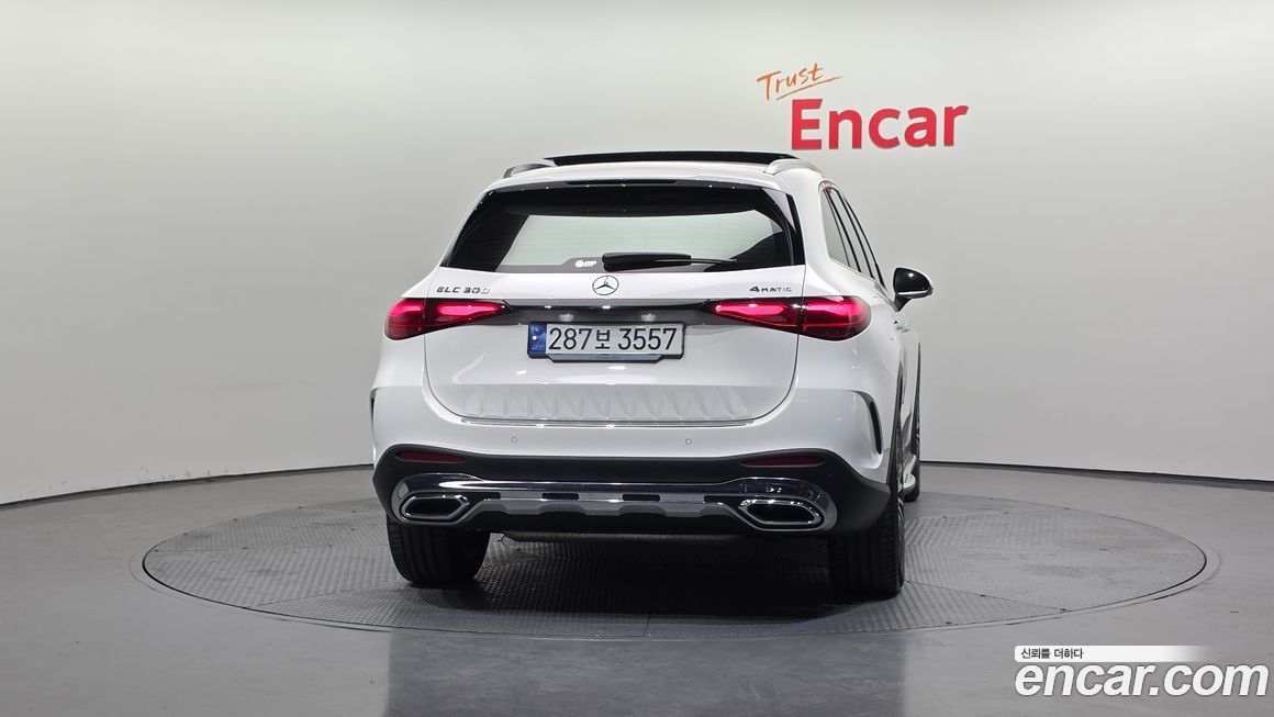 Mercedes-Benz GLC-Class GLC300 4MATIC AMG Line, 2024