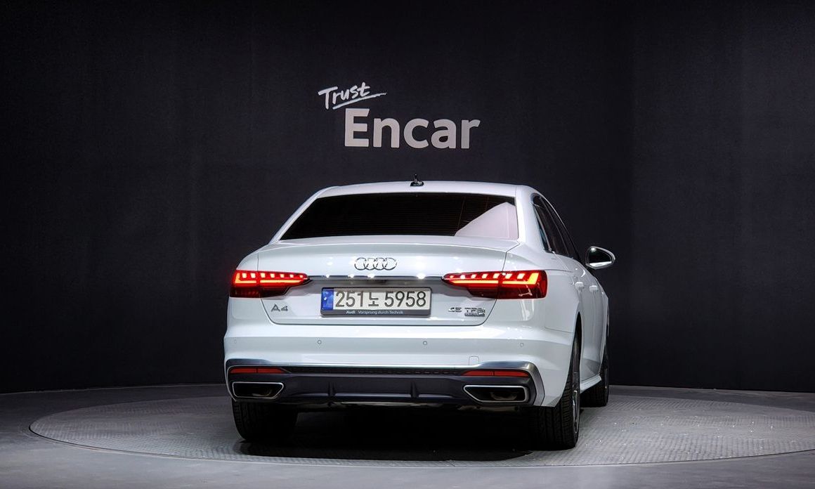 Audi A4 45 TFSI Quattro Premium, 2021