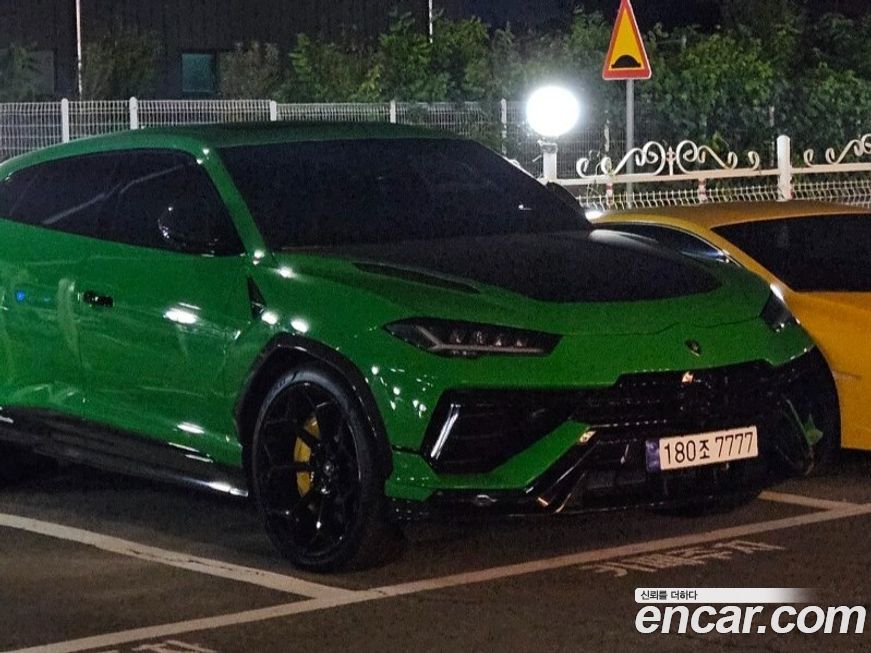 Lamborghini Urus 4.0 V8 Performante, 2025