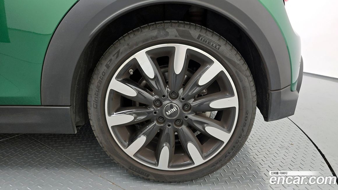 Mini Cooper Classic, 2023