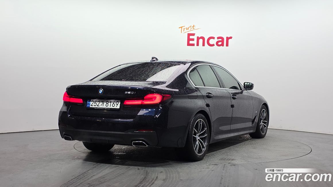 BMW 5-Series 520i M Sport, 2023