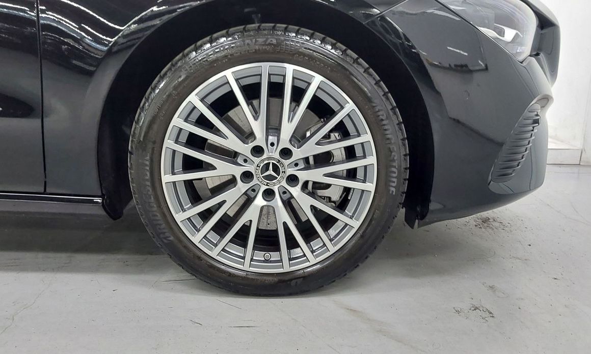 Mercedes-Benz CLA-Class CLA250 4MATIC, 2025
