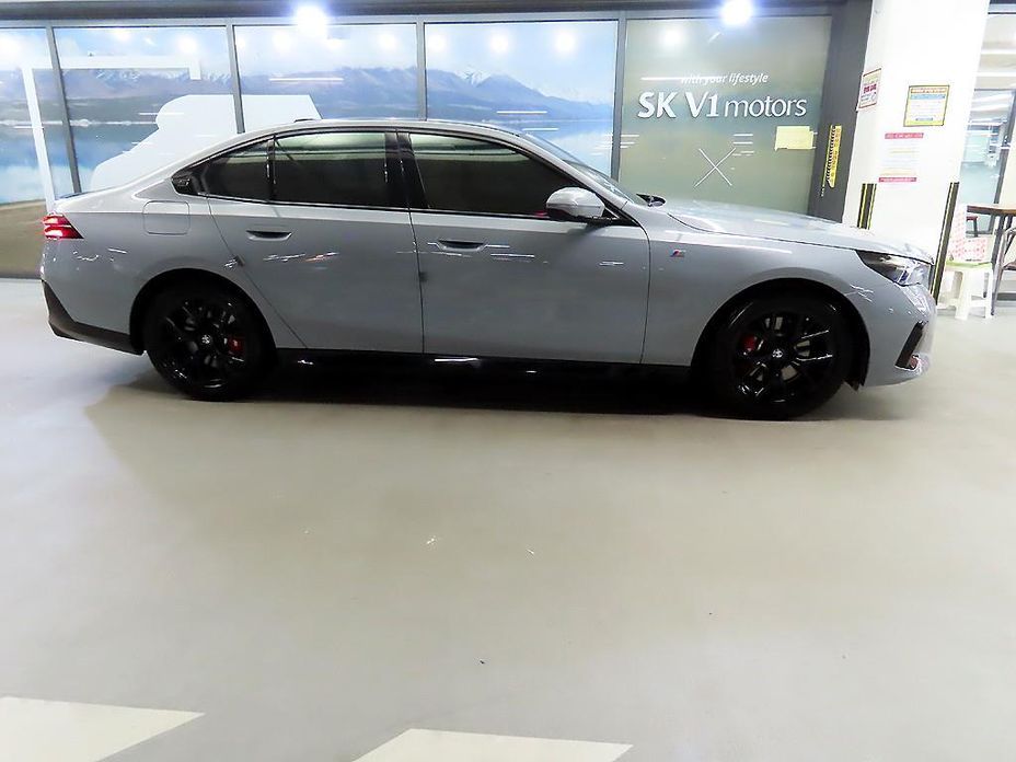 BMW 5-Series 520i Special Edition, 2025