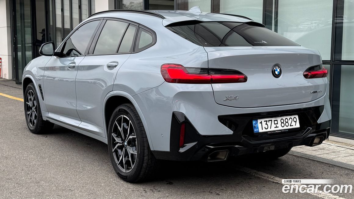 BMW X4 xDrive20i M Sports Pro, 2023