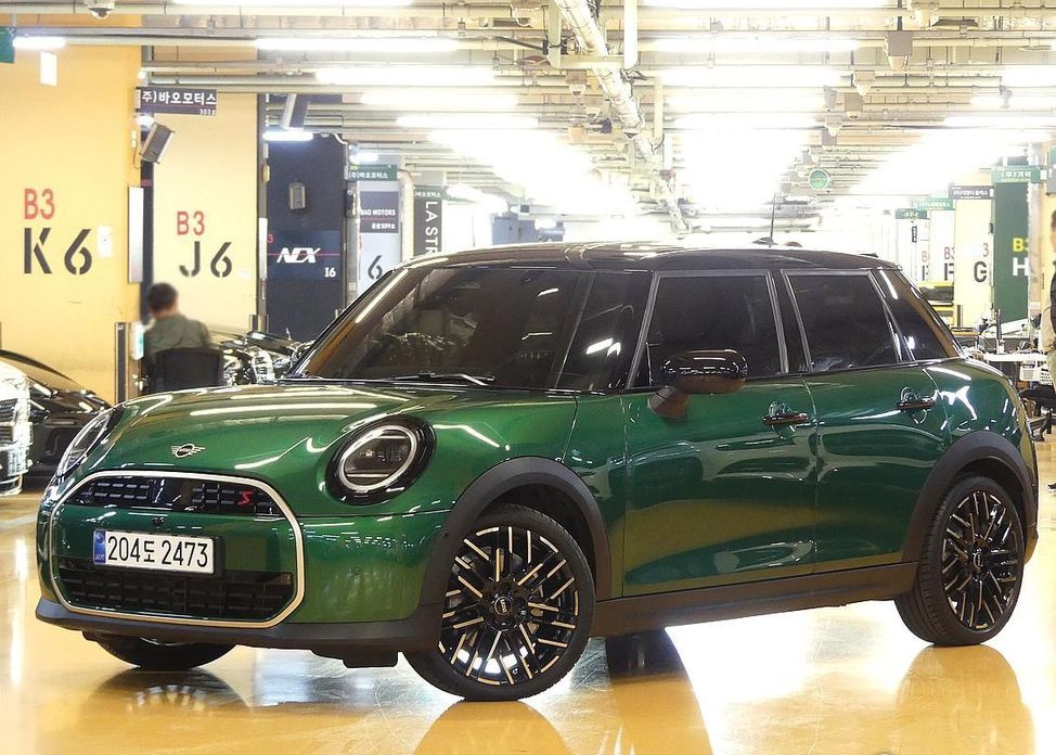 Mini Cooper 5 Door Favoured, 2025