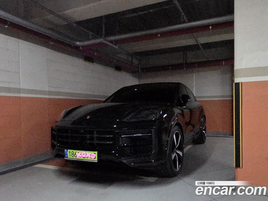 Porsche Cayenne 4.0 GTS Coupe, 2025