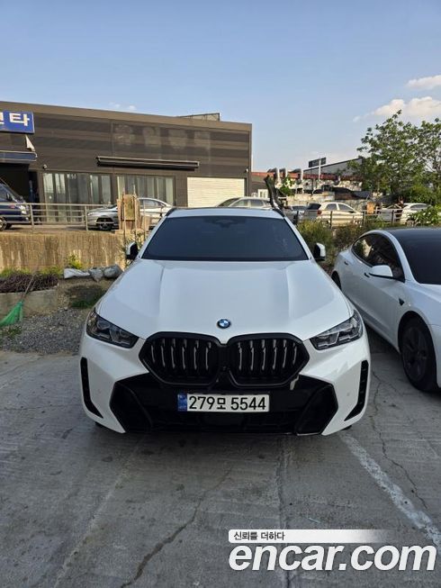 BMW X6 xDrive40i M Sport, 2024