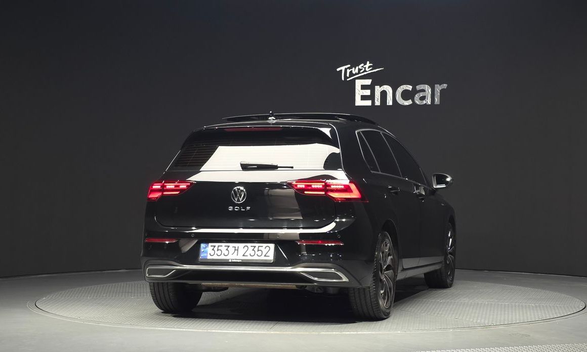 Volkswagen Golf 2.0 TDI Prestige, 2024