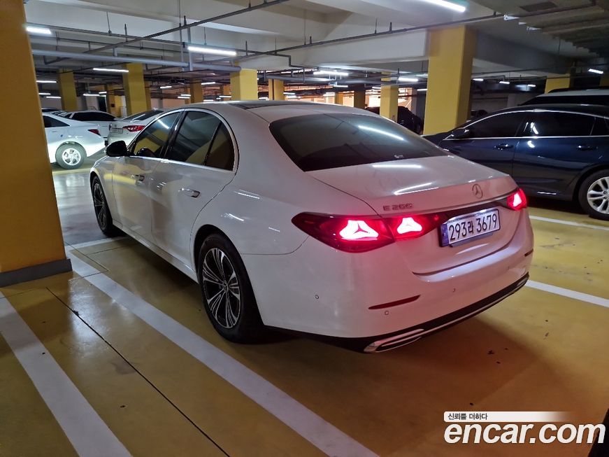 Mercedes-Benz E-Class E200 Avantgarde, 2025