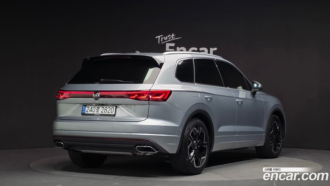 Volkswagen Touareg 3.0 TDI Prestige, 2024