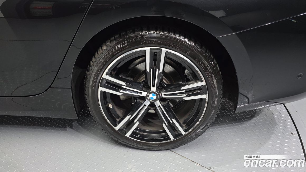 BMW 3-Series 320d Touring Luxury, 2022