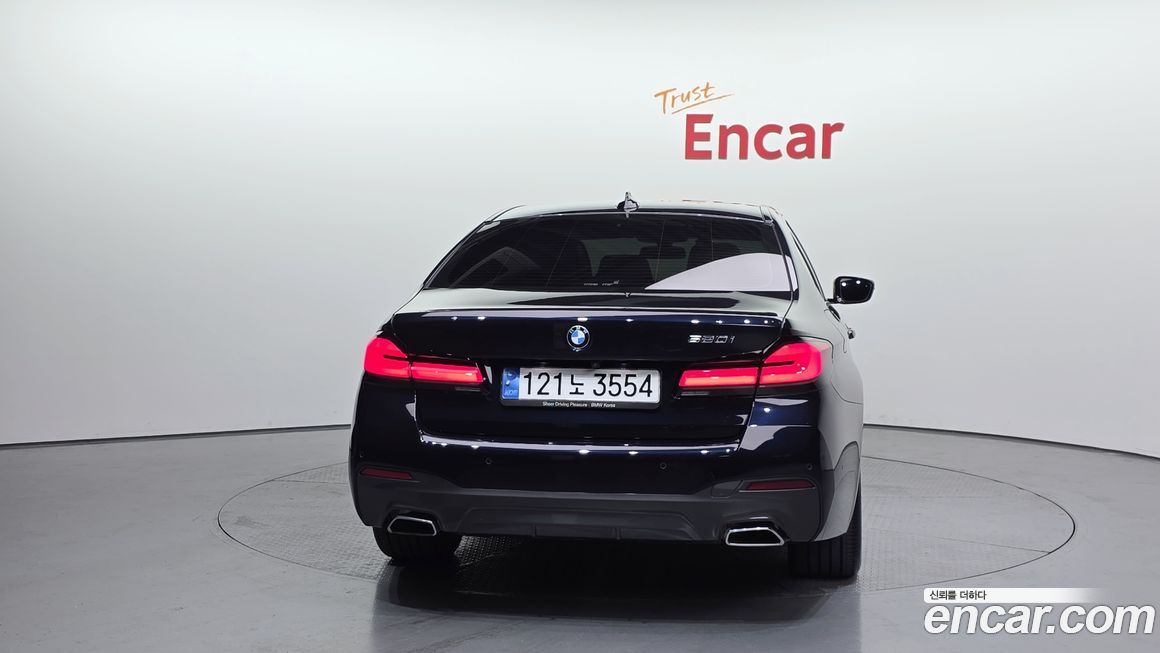 BMW 5-Series 520i M Sport, 2022