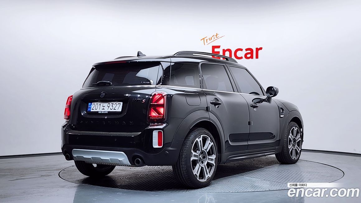 Mini Countryman ALL4 Classic Launch Pack, 2023