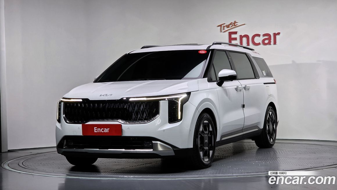 Kia Carnival 9-Seater Signature, 2024