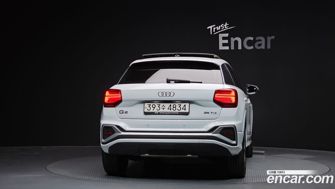 Audi Q2 35 TDI Premium, 2023
