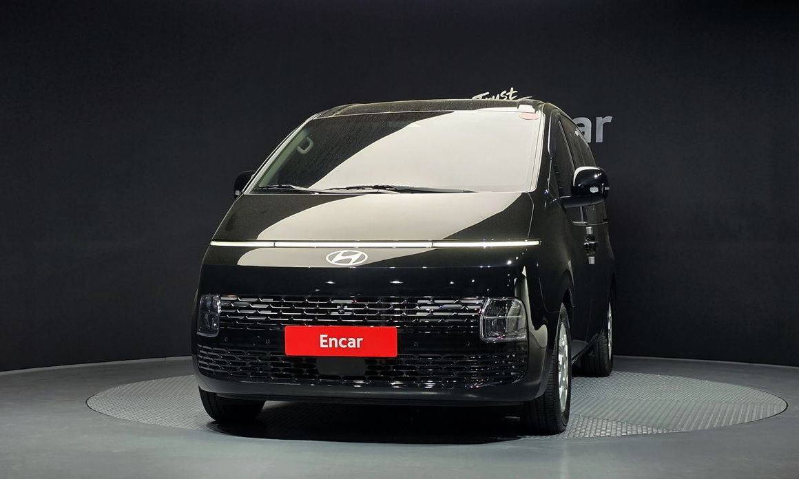 Hyundai Staria Cargo 5-Seater, 2025
