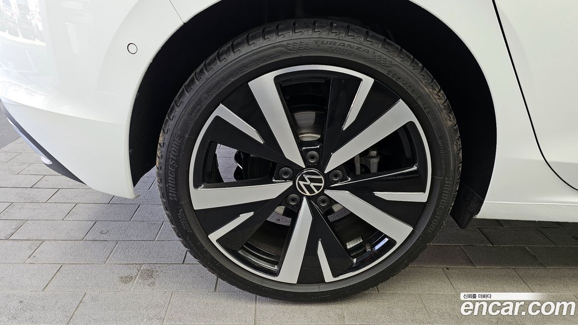 Volkswagen Golf 2.0 TDI Prestige, 2025
