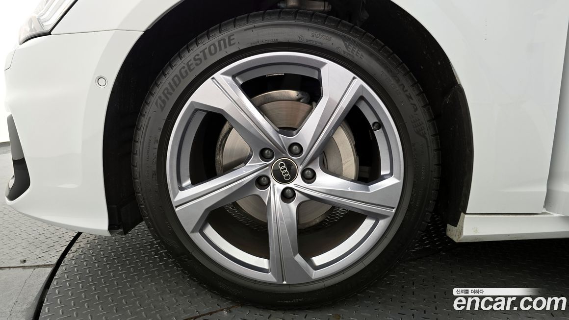 Audi A6 40 TDI Premium, 2025