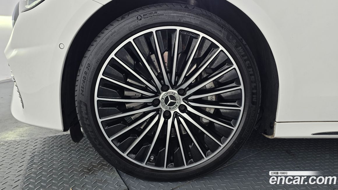 Mercedes-Benz E-Class E450 4MATIC Exclusive, 2024