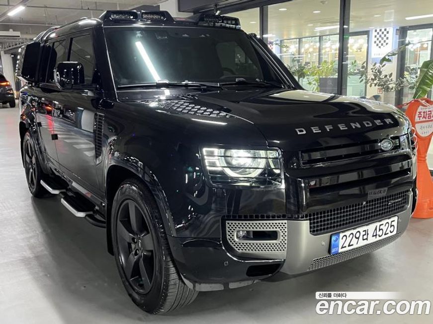 Land Rover Defender 130 D300 X-Dynamic HSE, 2023