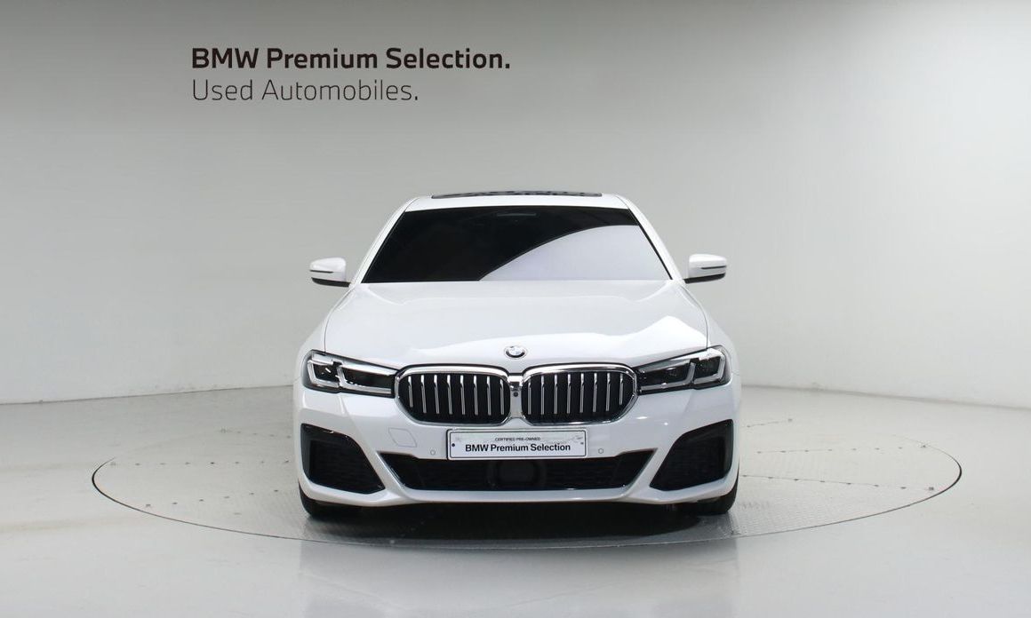 BMW 5-Series 520i M Sport, 2023