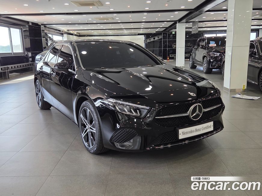 Mercedes-Benz A-Class A220 Sedan, 2025
