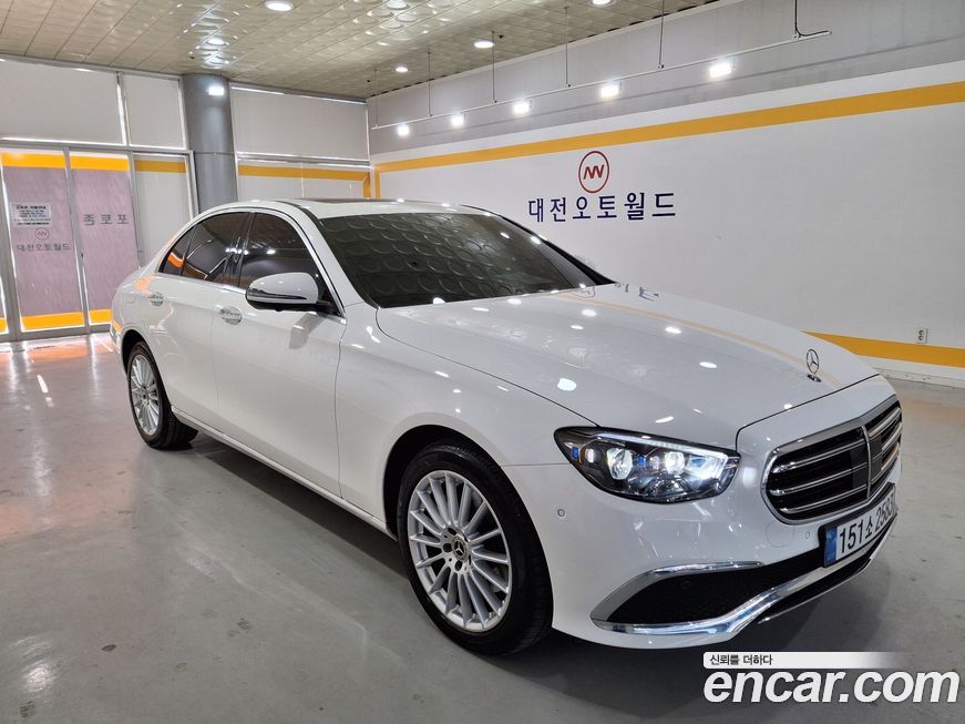 Mercedes-Benz E-Class E220d 4MATIC Exclusive, 2023