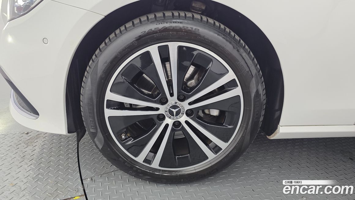 Mercedes-Benz E-Class E250 Avantgarde, 2022