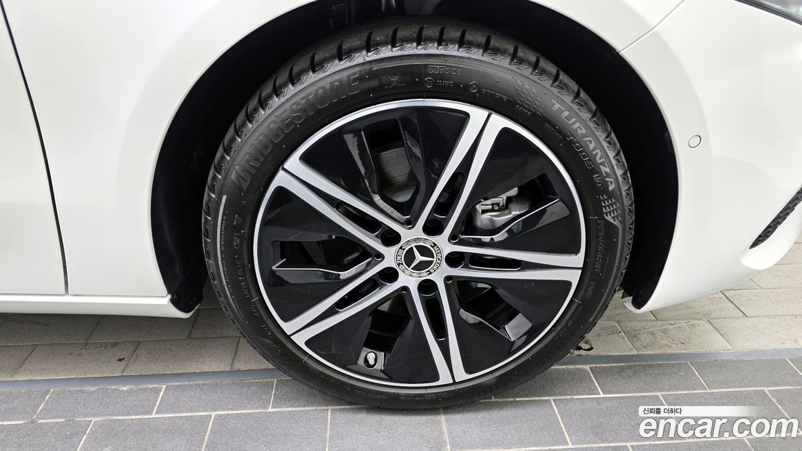 Mercedes-Benz A-Class A220 Sedan, 2025