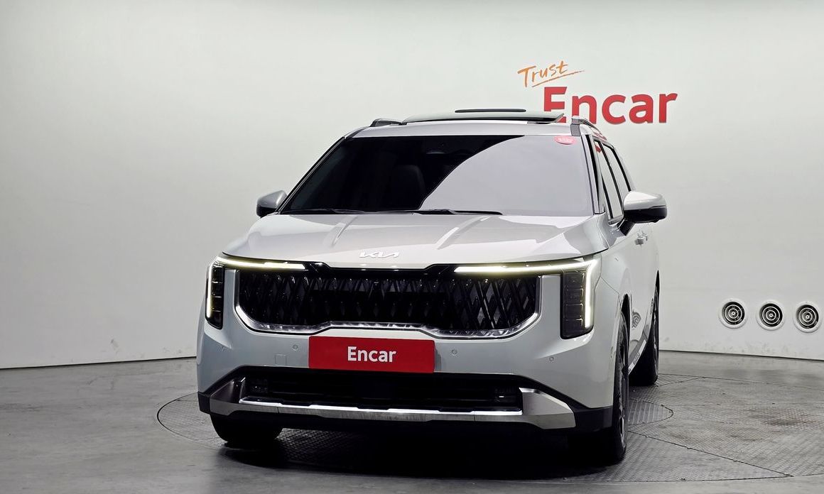 Kia Carnival 7-Seater Signature, 2024