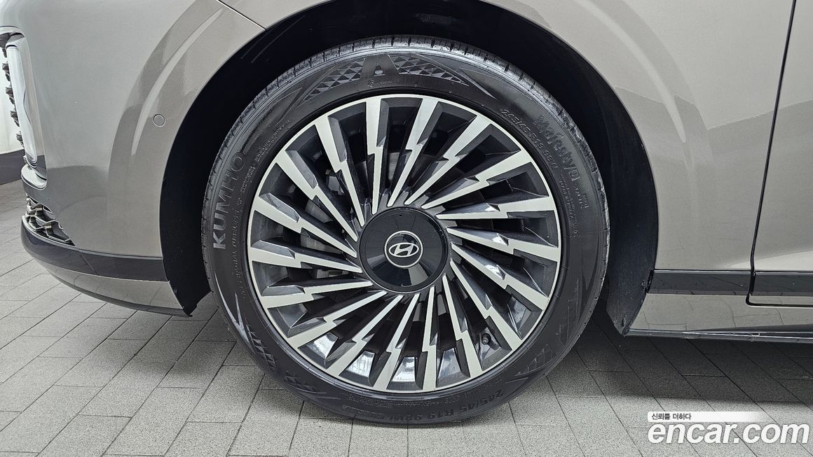 Hyundai Grandeur 2,5 Gasoline 2WD, 2023