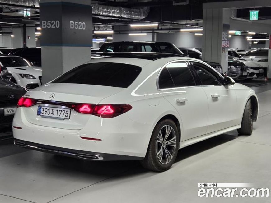 Mercedes-Benz E-Class E200 Avantgarde, 2024