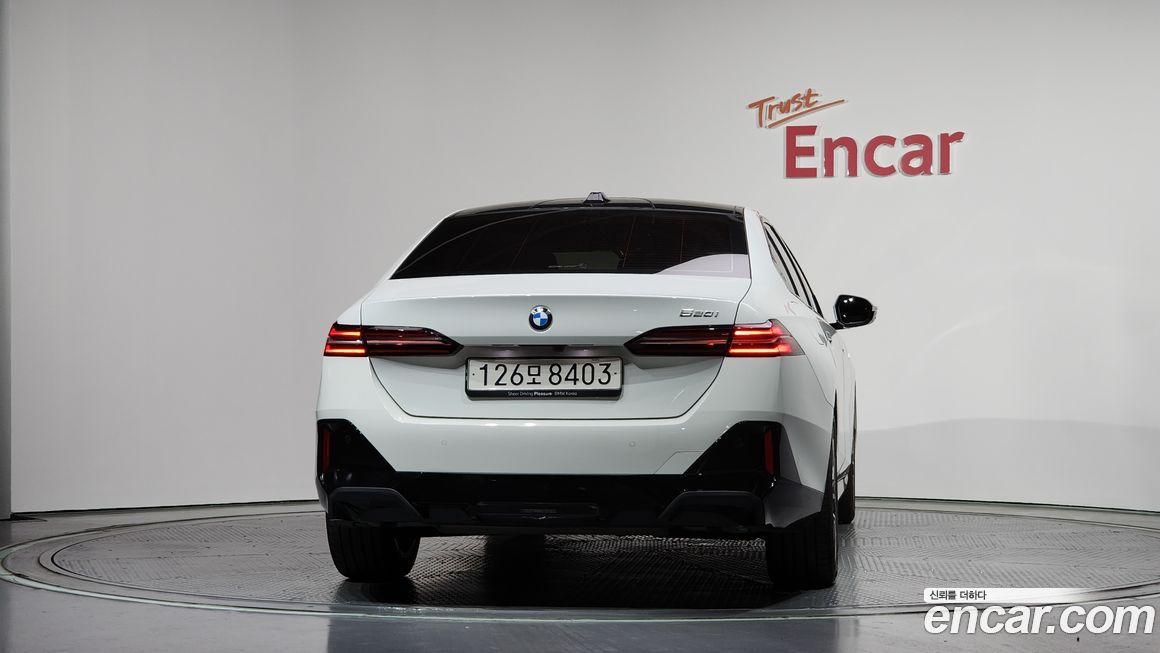 BMW 5-Series 520i M Sport, 2024