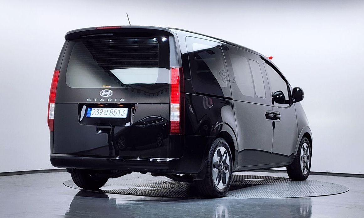 Hyundai Staria Tourer 9-Seater, 2025