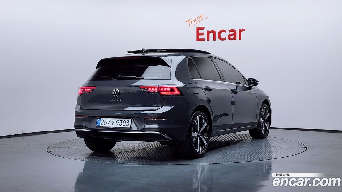 Volkswagen Golf 2.0 TDI Prestige, 2025