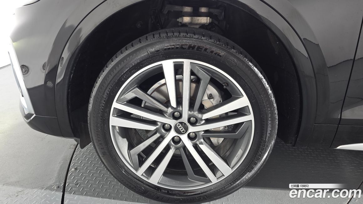 Audi Q5 45 TFSI Quattro Premium, 2023