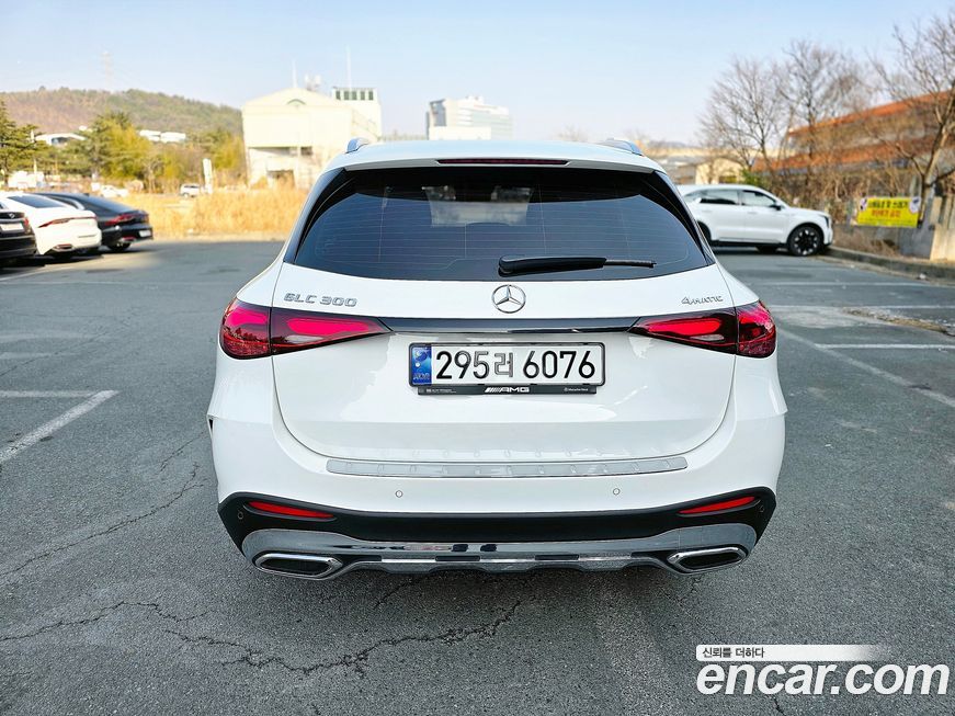 Mercedes-Benz GLC-Class GLC300 4MATIC AMG Line, 2023