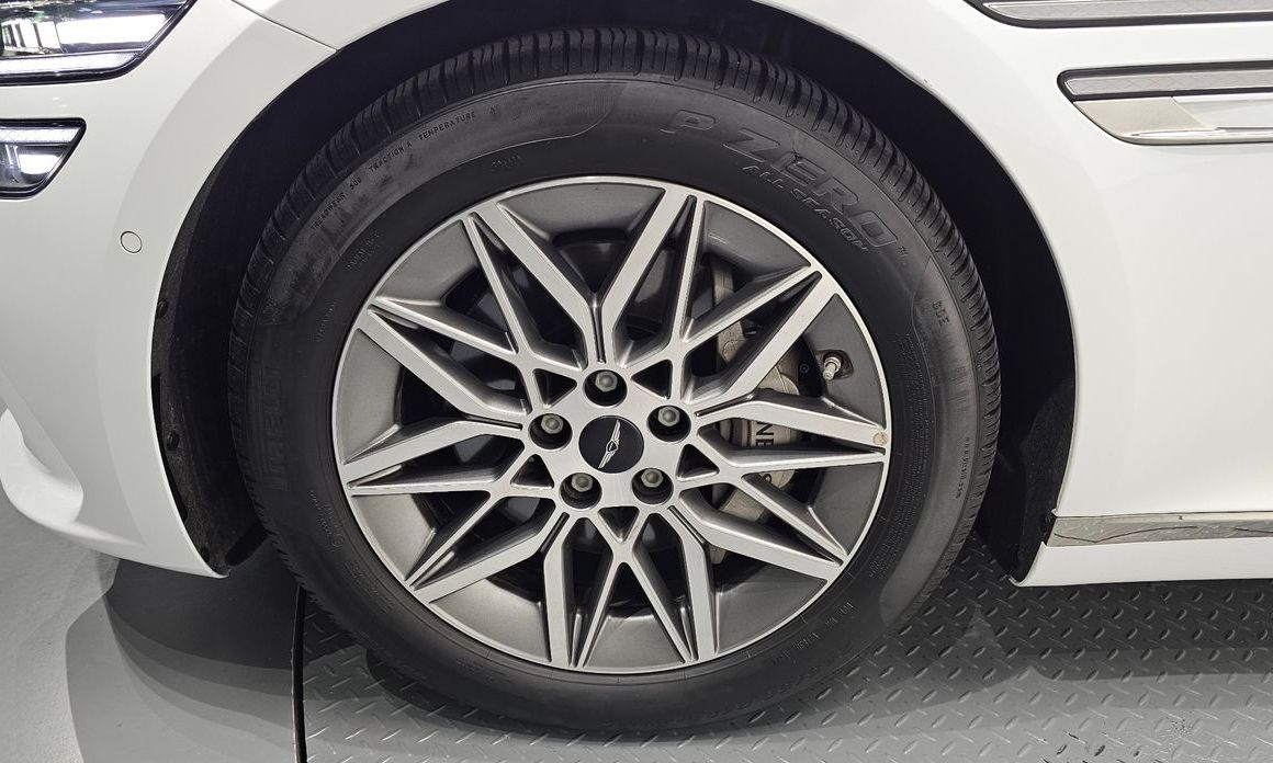 Genesis G80 Gasoline 2.5 Turbo AWD, 2025
