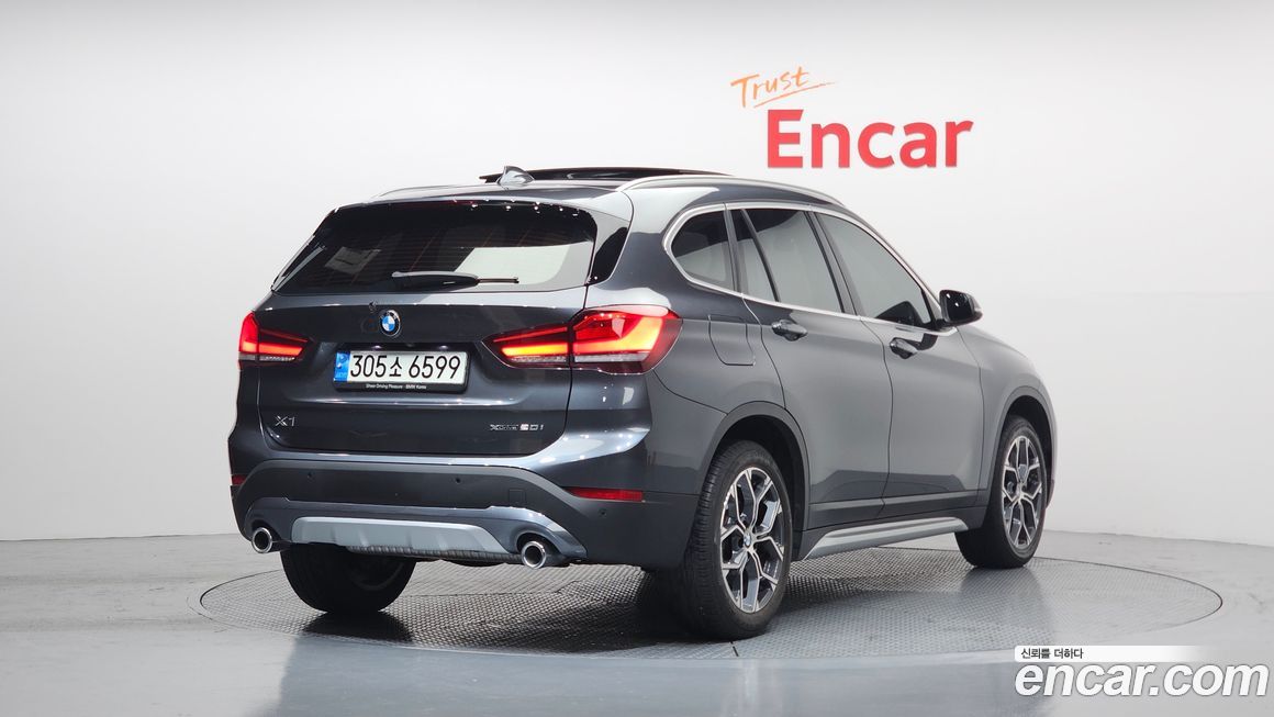 BMW X1 xDrive 20i xLine, 2022