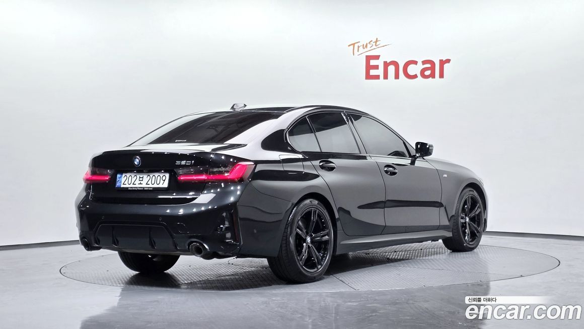 BMW 3-Series 320i M Sport, 2023